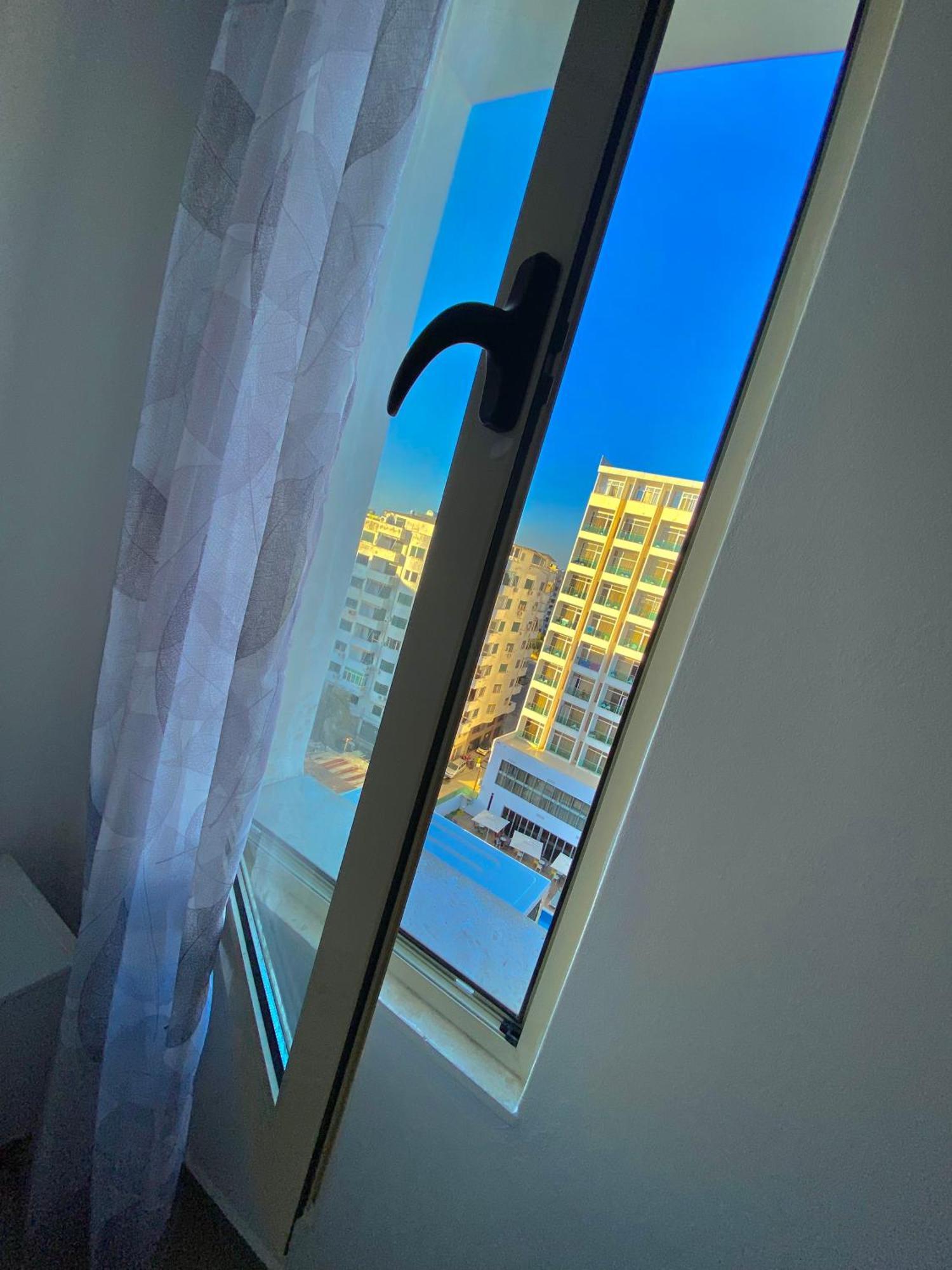 Prestige Apartament Sea View Durres Bagian luar foto