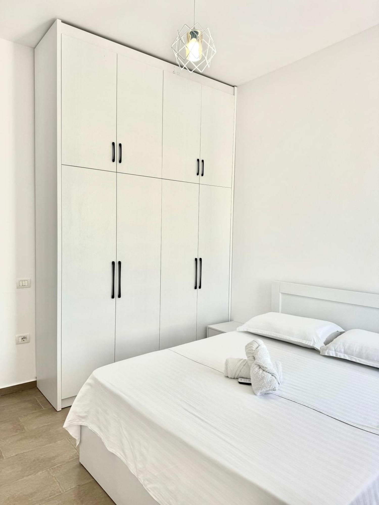 Prestige Apartament Sea View Durres Bagian luar foto